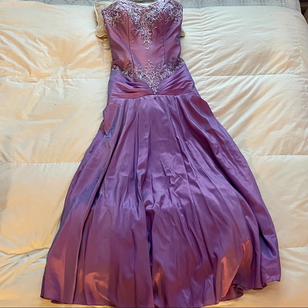 Gorgeous Prom Dress Night Moves gown
